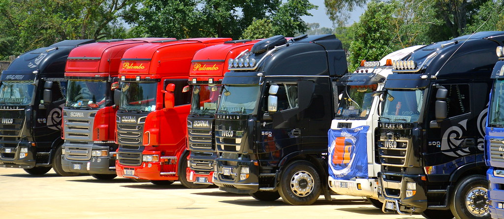 Jak wypożyczyć samochód dostawczy w Warszawie